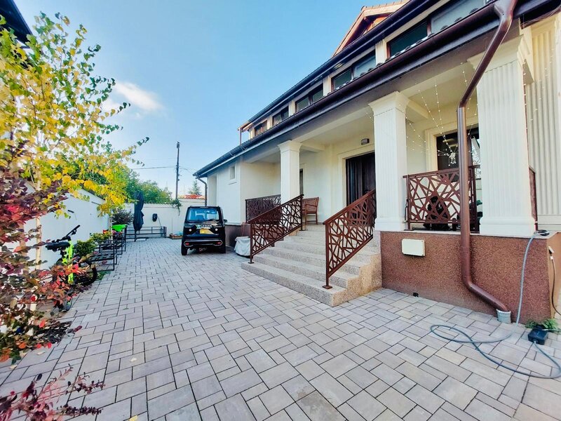 Fundeni, Dobroesti, Bucuresti Sector 2, proprietar, vila in complex.