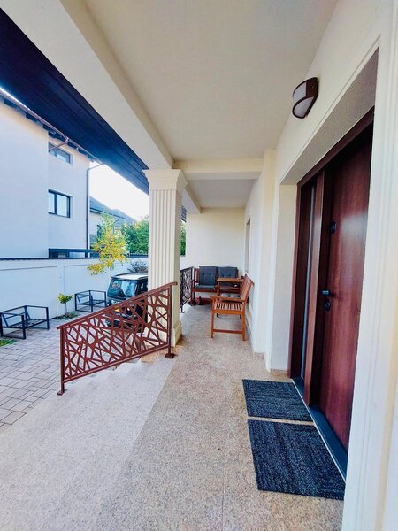 Fundeni, Dobroesti, Bucuresti Sector 2, proprietar, vila in complex.